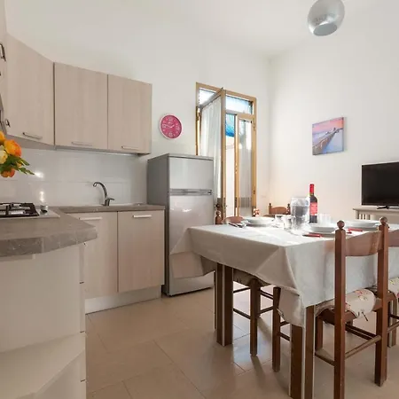 Solaire A 40 Mt Dalla By Barbarhouse Holiday home Torre Lapillo